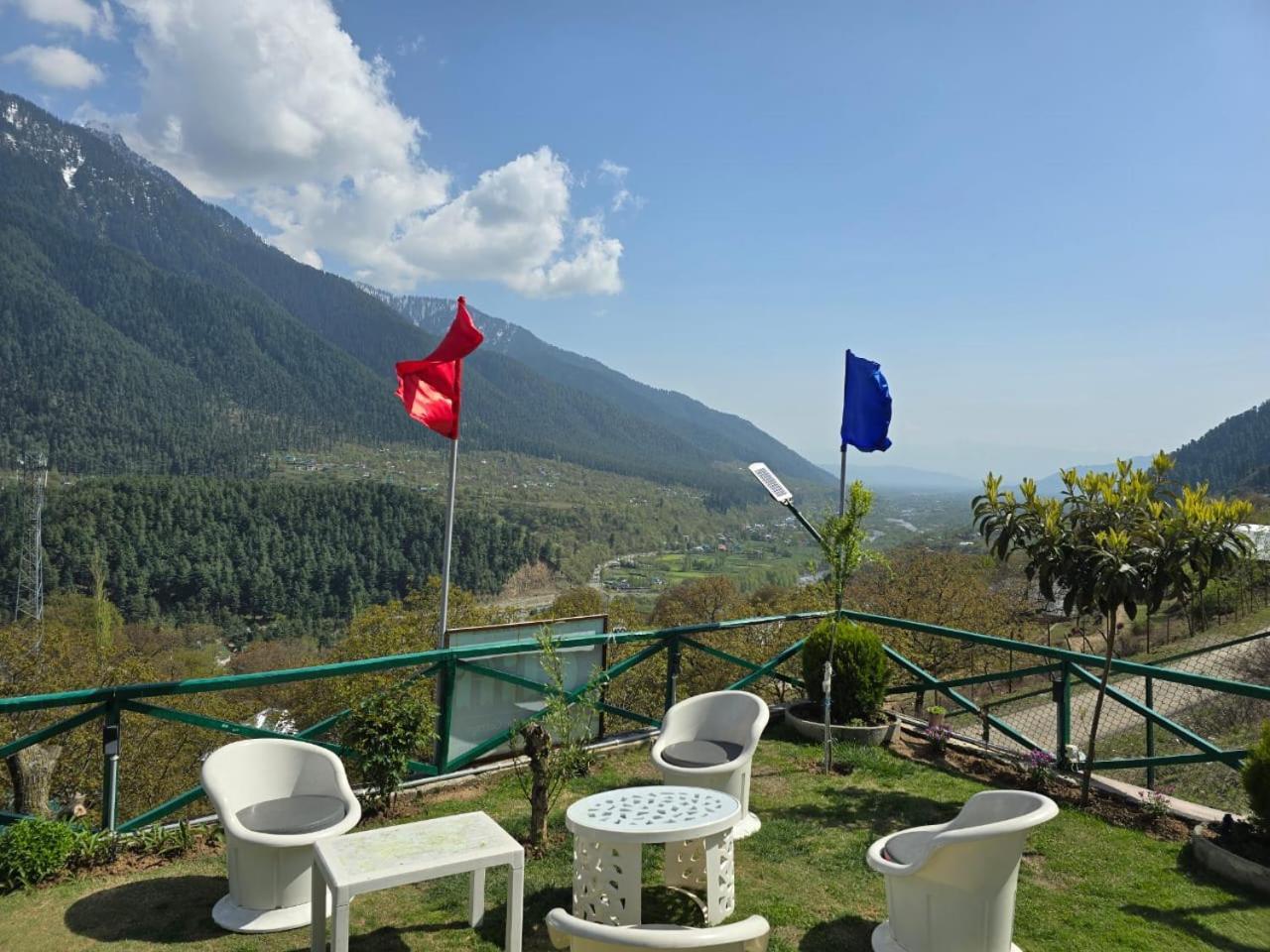 Cliff Cottage Pahalgam, Kashmir Batakut Exterior foto