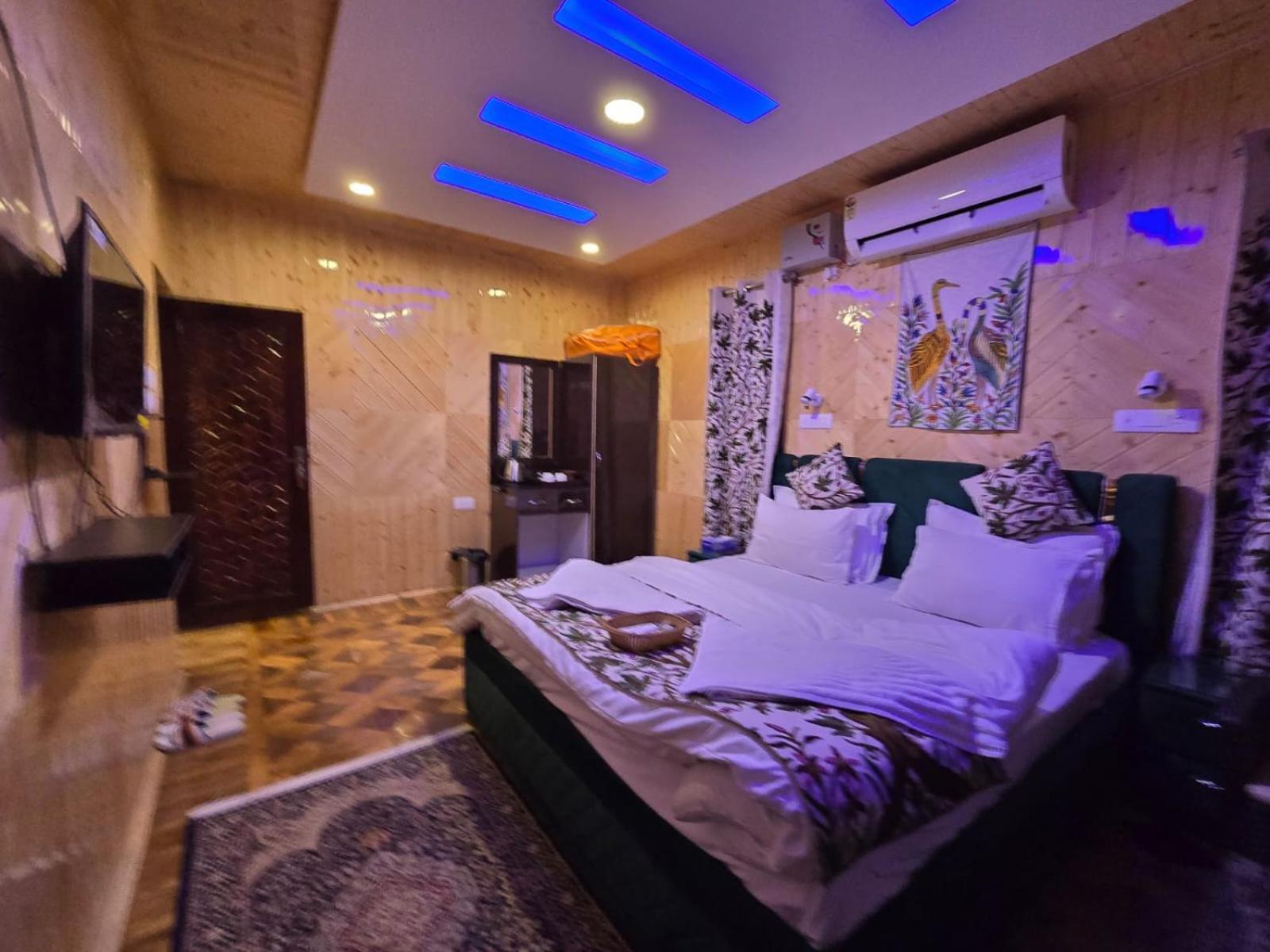 Cliff Cottage Pahalgam, Kashmir Batakut Exterior foto